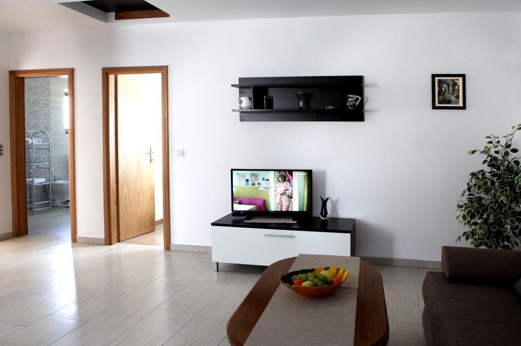 Apartments Marina-Mare Poreč Extérieur photo
