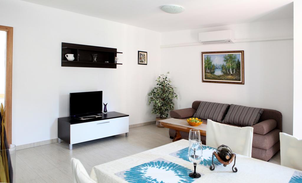 Apartments Marina-Mare Poreč Extérieur photo